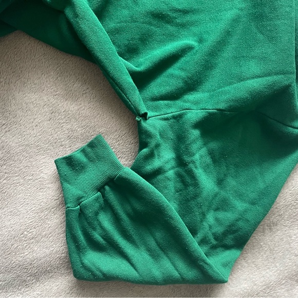 Graphic green sweater - Picture 7 of 9